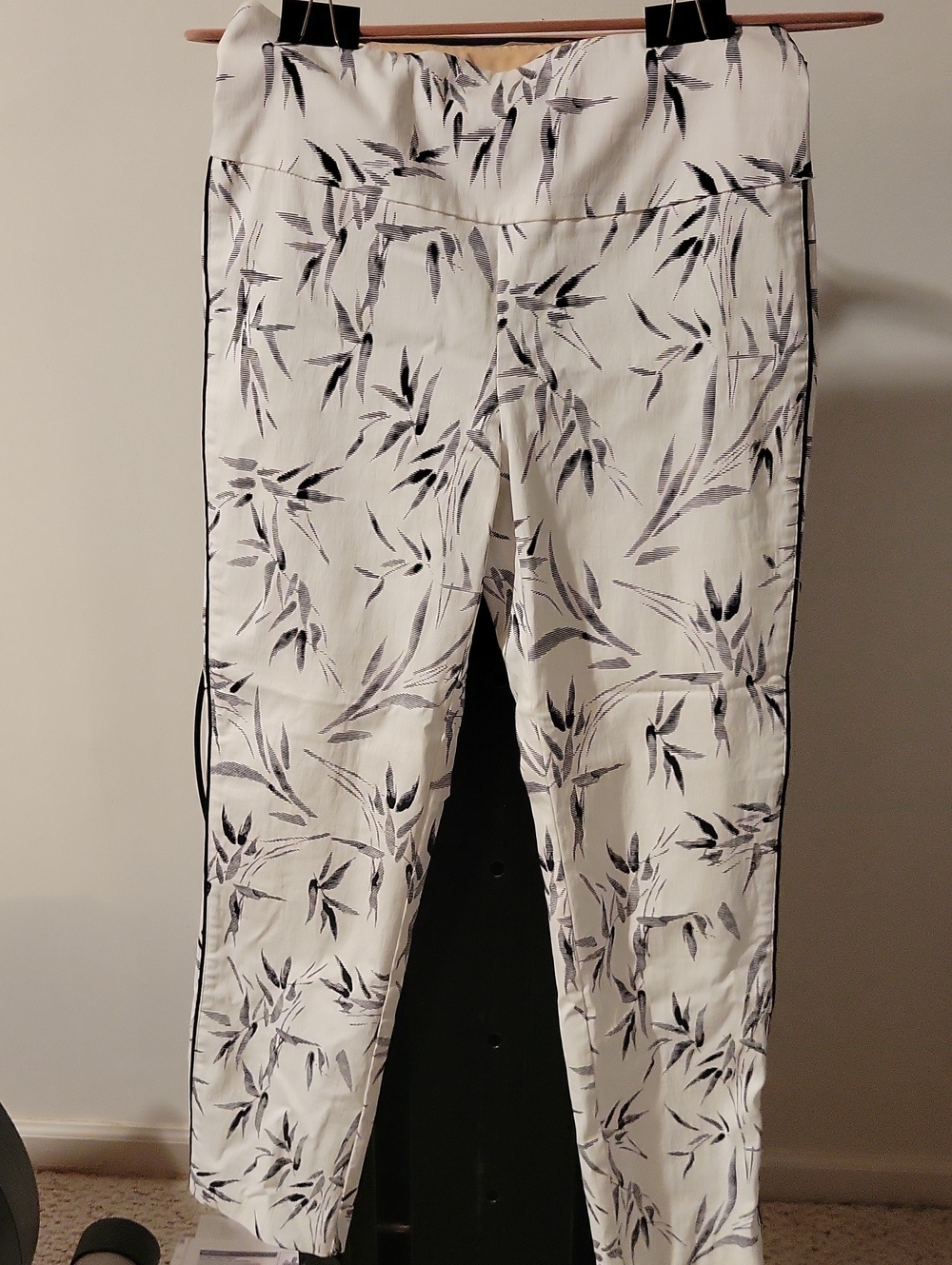 Joseph Ribkoff black and white  floral print pants